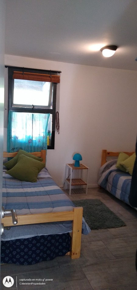 CASA 5 AMBIENTES 400 M2 FONDO CON PILETA EN LA CALETA