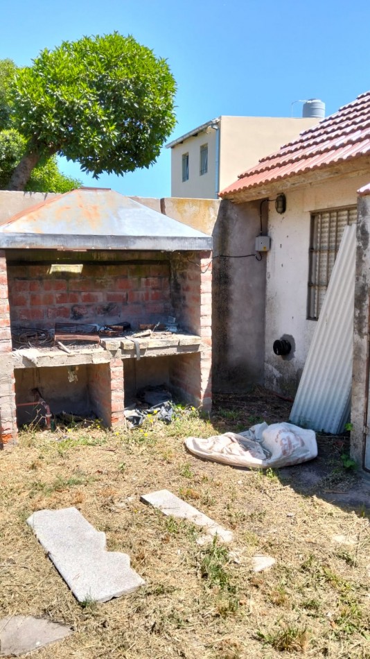 VENTA CASA 3 AMBIENTES  GARAGE PARQUE Y PARRILLA: 350M2 TOT.ZONA ALFAR