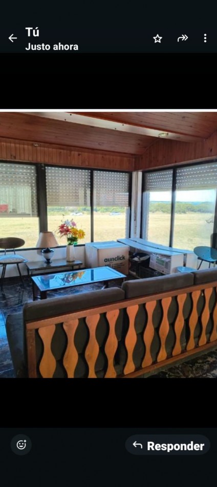 VENTA de 2 CASAS FRENTE AL MAR BARRIO SAN JACINTO-EXCELENTE INVERSION