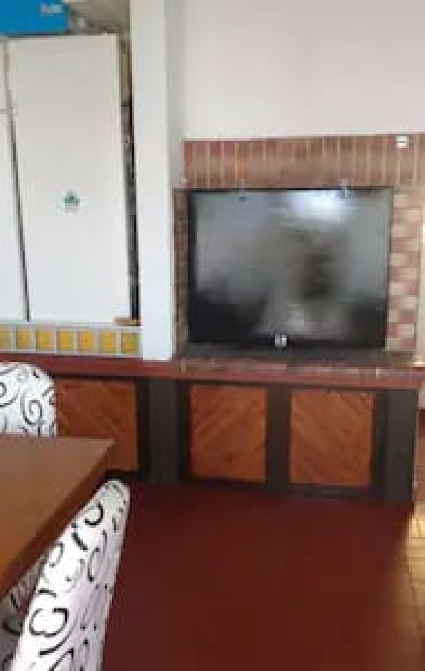 VENTA de 2 CASAS FRENTE AL MAR BARRIO SAN JACINTO-EXCELENTE INVERSION