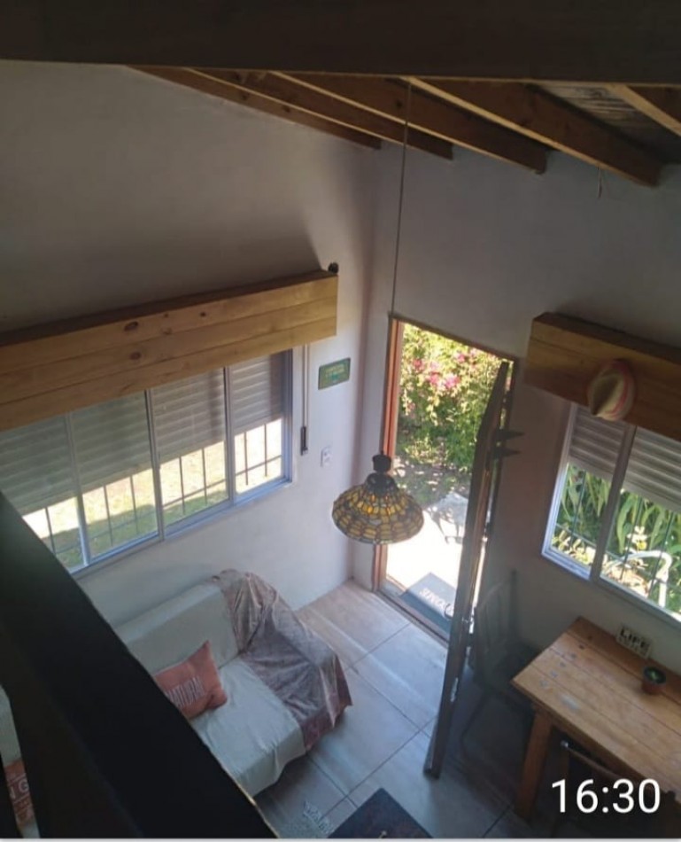 CASA MONOAMBIENTE EN DUPLEX A DOS CUADRAS DEL MAR: PARA DOS PERSONAS: FARO