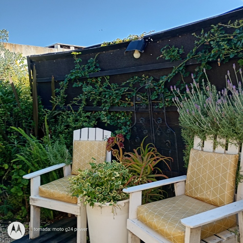 VENTA Casa Ph/ Loft Al Fondo dividido en  3amb. c/quincho/jardin/entrada 2 AUTOS