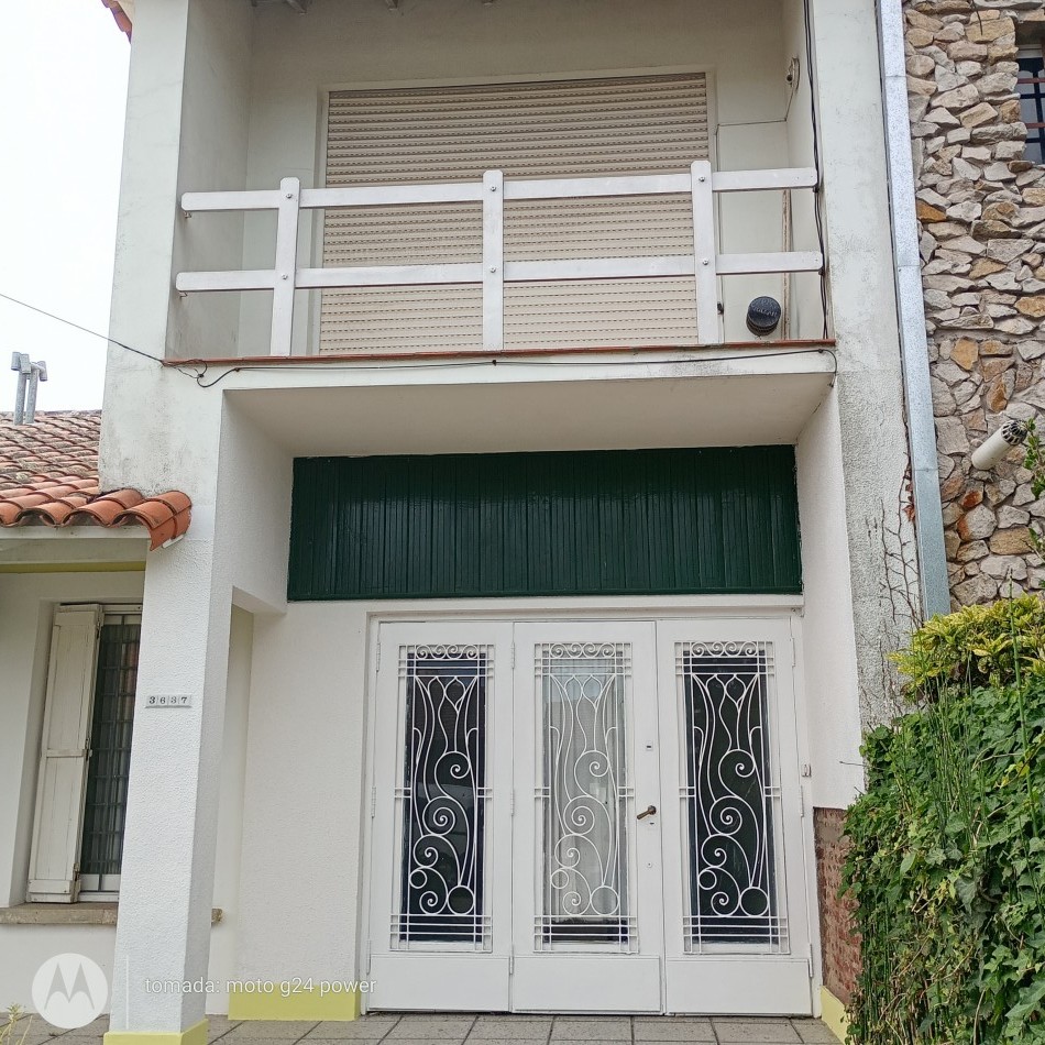 ALQUILER CASA EN EL FARO: 4 AMBIENTES EN DOS PLANTAS