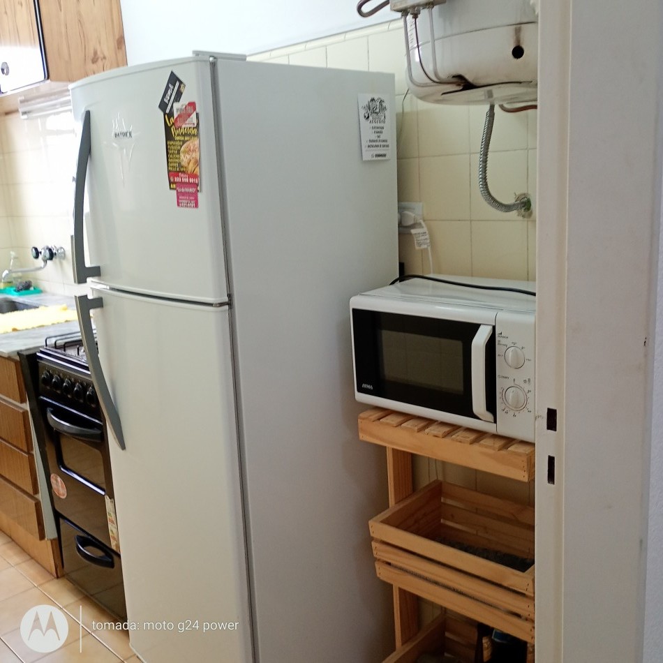 Alquiler 2 Ambiente al frente con balcon: zona Guemes altura Hermitage