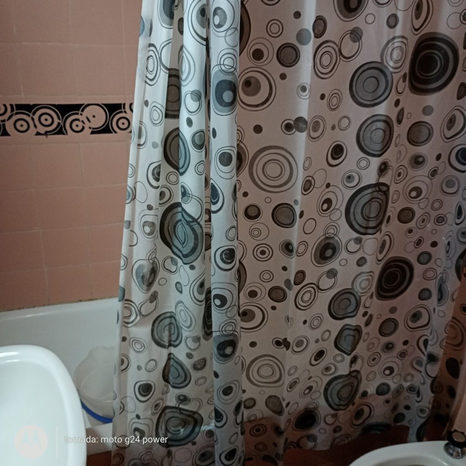 Alquiler 2 Ambiente al frente con balcon: zona Guemes altura Hermitage